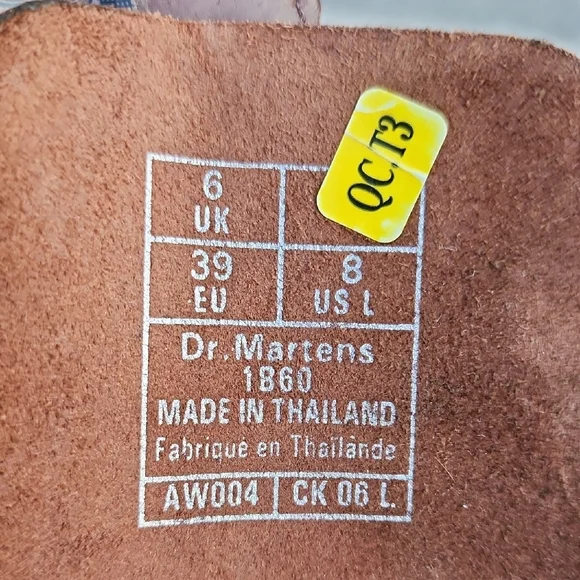 Dr. Martens 1B60 Bex Leather Pisa Lace-Up 20-Eyelet Knee-High Boots Size 8 - Picture 7 of 16